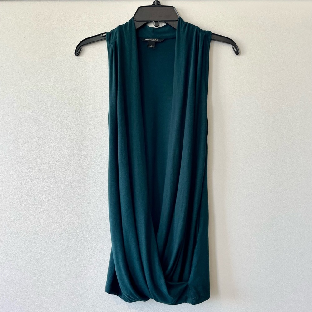 NWOT Banana Republic Open Front Top